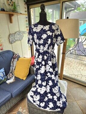 Vintage 60s Tiki Maxi Dress